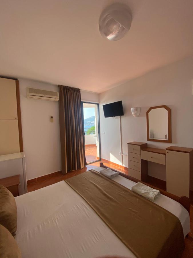 Delux Apartmani Dobra Voda Exterior foto