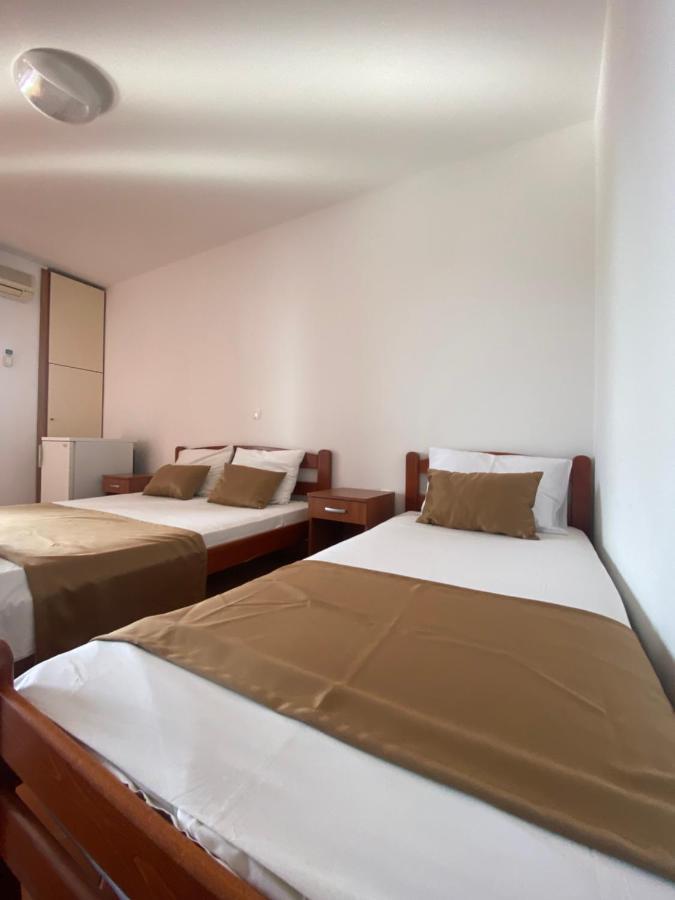 Delux Apartmani Dobra Voda Exterior foto