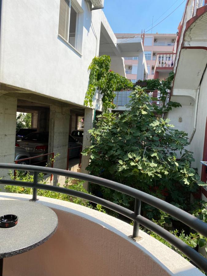 Delux Apartmani Dobra Voda Exterior foto